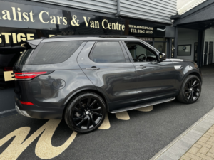 2018 Land Rover Discovery 3.0 Td V6 Hse Luxury in Grey — image 5