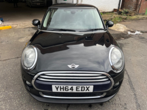 2014 MINI Hatch 1.5 Cooper D 3-Door Hatch in Black — image 2