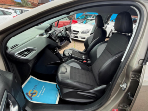 2016 Peugeot 2008 1.6 Bluehdi Allure Euro 6 (s/s) 5dr in Grey — image 4