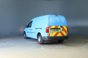 2016 Volkswagen Caddy Maxi 2.0 Tdi C20 Bluemotion Tech Startline Lwb Euro 6 (s/s) 6dr in Blue — image 5
