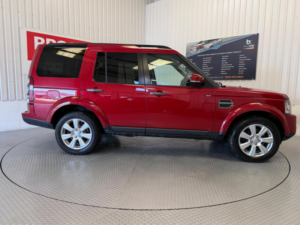 2015 Land Rover Discovery 4 3.0 Sd V6 Se Tech Auto 4WD Euro 5 (s/s) 5dr in Red — image 3