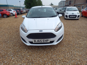 2015 Ford Fiesta 1.25 Style Euro 5 3dr in White — image 2