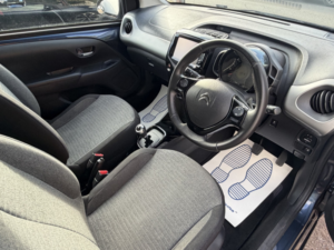 2015 Citroen C1 1.0 Vti Flair in Blue — image 2