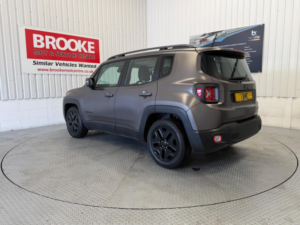 2016 Jeep Renegade 1.6 Multijetii Night Eagle Euro 6 (s/s) 5dr in Bronze — image 6