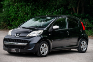 2011 Peugeot 107 1.0 12v Sportium in Black — image 4