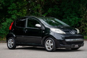 2011 Peugeot 107 1.0 12v Sportium in Black — image 5