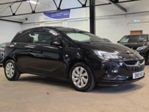 2019 Vauxhall Corsa 1.4i Ecotec Design Euro 6 3dr in Black — image 3