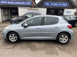 2010 Peugeot 207 1.6 Hdi Millesim * Limited Edition * £20 Road Tax * Full Service History * Last Owner 14 Years * in Blue — image 4