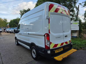 2018 Ford Transit 2.0 350 Ecoblue Fwd L2 H3 Euro 6 5dr in White — image 5