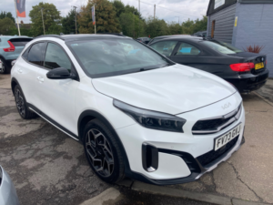 2023 Kia Xceed 1.5 T-Gdi Gt-Line S SUV 5dr Petrol Manual Euro 6 (s/s) (158 Bhp) in White — image 3