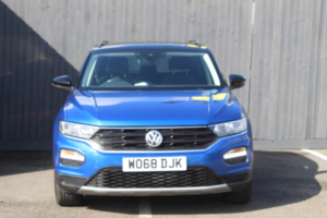 2018 Volkswagen T-Roc 1.0 Tsi Design in Blue — image 5