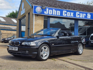 2001 BMW 3 Series 3.0 330ci 330 Auto 2dr in Black — image 2