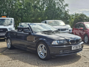 2001 BMW 3 Series 3.0 330ci 330 Auto 2dr in Black — image 4