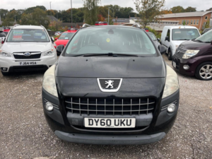 2011 Peugeot 3008 1.6 Hdi Sport Euro 5 5dr in Black — image 3