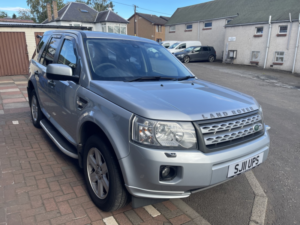2011 Land Rover Freelander 2 2.2 Sd4 Gs in Silver — image 3