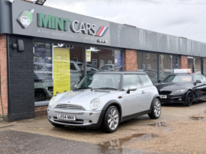 2004 MINI Hatch 1.6 One Hatch in Silver — image 3