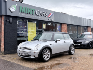 2004 MINI Hatch 1.6 One Hatch in Silver — image 4
