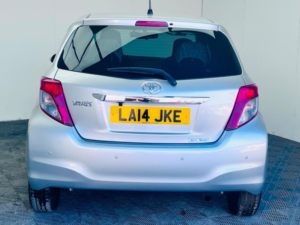 2014 Toyota Yaris 1.33 Dual Vvt-I Tr Multidrive S Euro 5 5dr in Silver — image 6