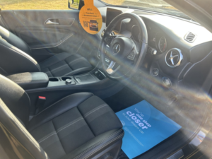 2020 Mercedes-Benz Gla 1.6 Gla180 Urban Edition in Black — image 5
