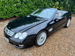 2007 Mercedes-Benz Sl Class 3.5 Sl350 in Black — image 3
