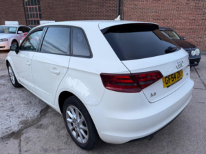 2015 Audi A3 1.6 Tdi Se Sportback Euro 6 (s/s) 5dr in White — image 4