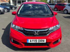 2019 Honda Jazz 1.3 I-Vtec Se Navi Hatchback 5dr Petrol CVT Euro 6 (s/s) (102 Ps) in Red — image 3