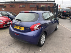 2014 Peugeot 208 1.4 Hdi Active in Blue — image 6