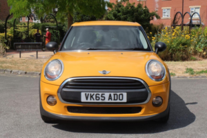 2015 MINI Hatch 1.2 One Euro 6 (s/s) 5dr in Orange — image 2