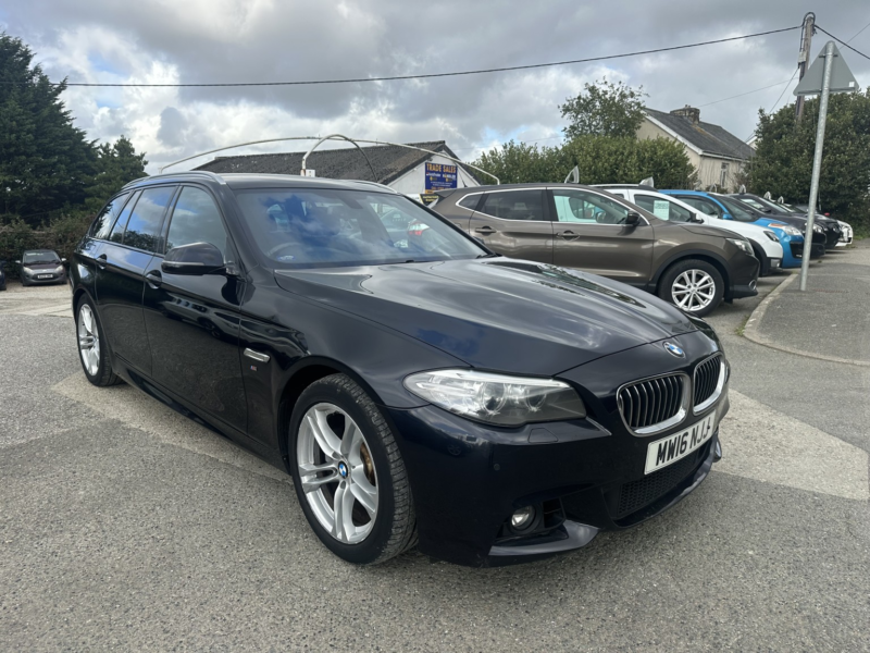 2016 BMW 5 Series 2.0 520d M Sport Touring in Black — image 1