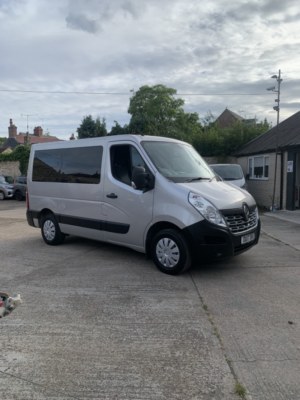 2017 Renault Master 2.3 Fwd Sl28 Dci 170 Quickshift6 Business Euro 6 in Grey — image 6