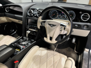 2016 Bentley Flying Spur 4.0 V8 Mulliner Auto 4WD Euro 6 4dr in Black — image 3