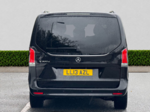 2024 Mercedes-Benz V Class 2.0 V300d Premium MPV 5dr Diesel G-Tronic+ Euro 6 (s/s) (8 Seat, Extra Long) (237 Ps) in Black — image 6
