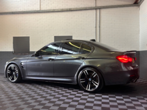 2015 BMW M3 3.0 Biturbo Saloon 4dr Petrol Dct Euro 6 (s/s) (431 Ps) in Grey — image 6