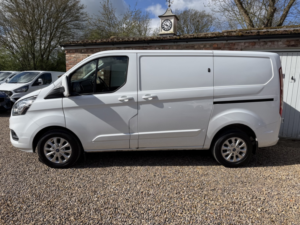 2023 Ford Transit Custom 2.0 300 Ecoblue Limited No Vat in White — image 4