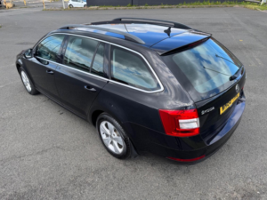 2018 Skoda Octavia 1.6 Tdi Se Technology Euro 6 (s/s) 5dr in Black — image 2