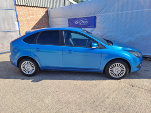 2009 Ford Focus 1.6 Titanium in Blue — image 6