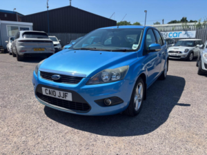 2010 Ford Focus 1.6 Zetec 5dr in Blue — image 4