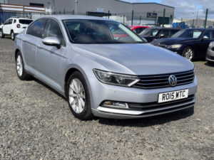 2015 Volkswagen Passat 2.0 Tdi Bluemotion Tech Se Business in Silver — image 4