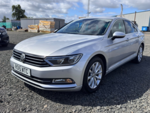 2015 Volkswagen Passat 2.0 Tdi Bluemotion Tech Se Business in Silver — image 6