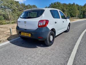 2015 Dacia Sandero 1.2 Access 1.2 16v 75 in White — image 2