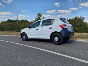 2015 Dacia Sandero 1.2 Access 1.2 16v 75 in White — image 3