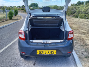 2015 Dacia Sandero 1.2 Access 1.2 16v 75 in White — image 5