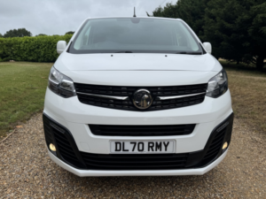 2020 Vauxhall Vivaro 1.5 Turbo D 2700 Sportive in White — image 2