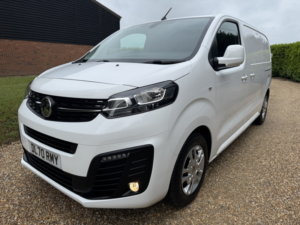 2020 Vauxhall Vivaro 1.5 Turbo D 2700 Sportive in White — image 3