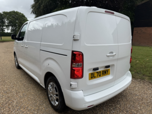 2020 Vauxhall Vivaro 1.5 Turbo D 2700 Sportive in White — image 6