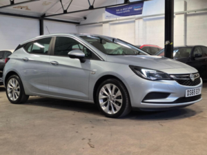 2015 Vauxhall Astra 1.4i Turbo Energy Euro 6 5dr in Silver — image 3