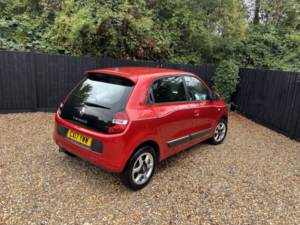 2017 Renault Twingo 1.0 Dynamique Sce 70 Stop & Start in Red — image 3