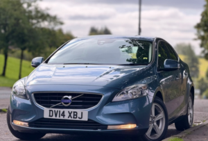 2014 Volvo V40 1.6 D2 Se in Blue — image 5
