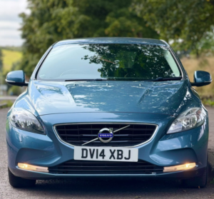 2014 Volvo V40 1.6 D2 Se in Blue — image 6
