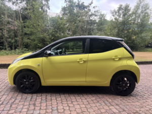 2017 Toyota Aygo 1.0 Vvt-I X-Cite 3 Yellow Bi-Tone in Yellow — image 4